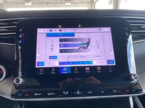 Used 2025 Jeep Wagoneer Series II w/ Convenience Group I image 21