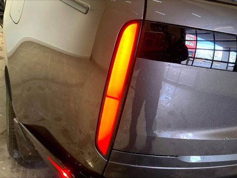 New 2026 Land Rover Range Rover SE image 14