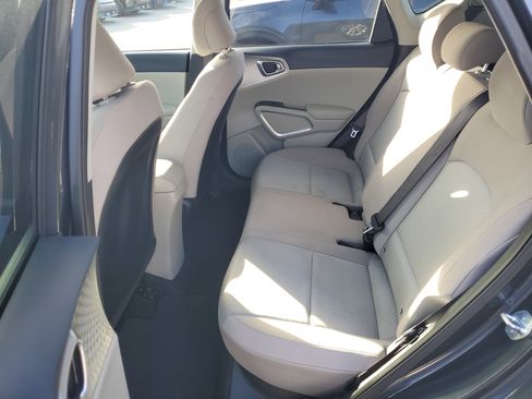 Certified 2024 Kia Soul LX image 15