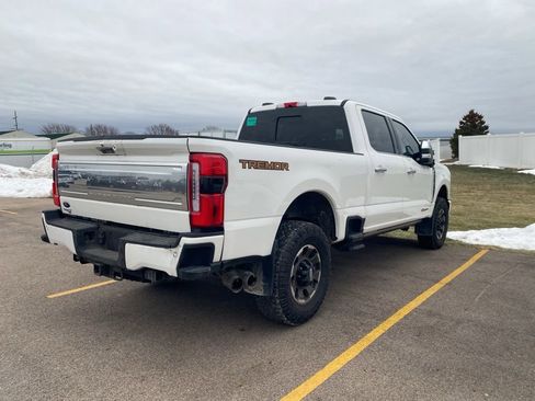Used 2024 Ford F250 Platinum w/ Tremor Off-Road Package image 6