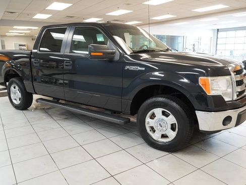 Used 2013 Ford F150 XLT w/ Mid Equipment Group RWD image 13