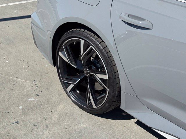 Used 2025 Audi RS 6 performance w/ Matte Carbon Package AWD/4WD image 25