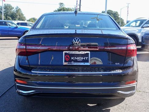 New 2025 Volkswagen Jetta SEL image 8