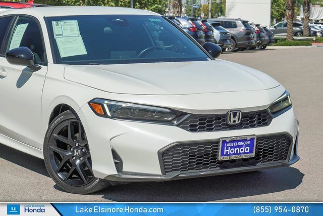 Used 2025 Honda Civic Sport image 2