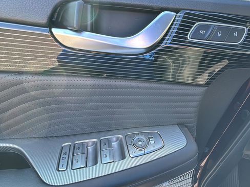 Used 2023 Hyundai Palisade Calligraphy w/ Cargo Package image 17