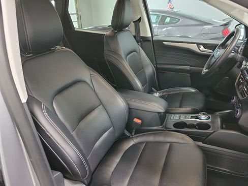 Used 2022 Ford Escape SEL image 26