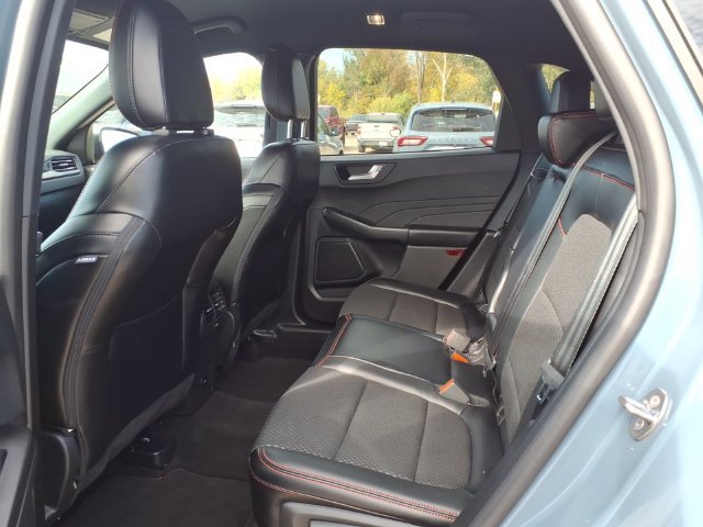 Certified 2024 Ford Escape ST-Line w/ Tech Pack #1 AWD/4WD image 9