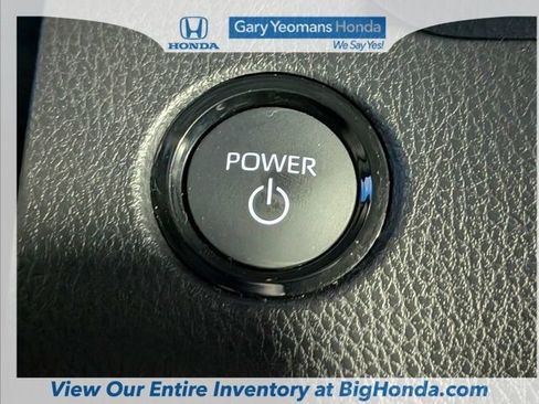 Used 2025 Toyota Camry LE w/ Convenience Package FWD image 31