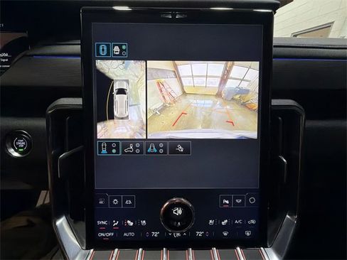 Certified 2024 GMC Acadia AT4 w/ Luxury Package image 17