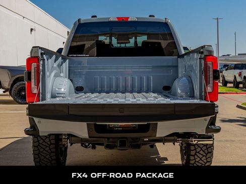 Used 2026 Ford F250 Platinum w/ Platinum Plus Package image 8