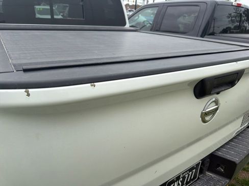 Used 2017 Nissan Titan PRO-4X AWD/4WD image 13