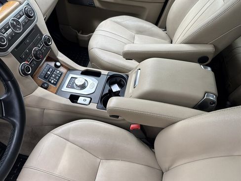 Used 2016 Land Rover LR4 AWD/4WD image 30