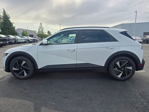 New 2025 Hyundai Ioniq 5 SEL image 8