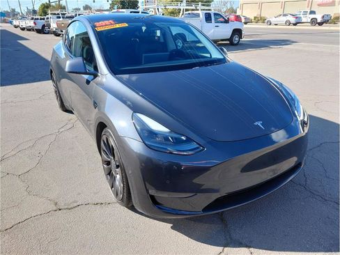 Used 2021 Tesla Model Y Performance image 2
