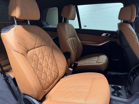 Used 2024 BMW X7 xDrive40i w/ M Sport Package image 37