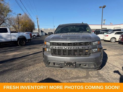 Used 2020 Chevrolet Silverado 1500 Custom w/ Trailering Package image 2