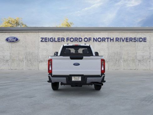 New 2026 Ford F250 XL w/ FX4 Off-Road Package AWD/4WD image 5