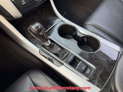 Used 2020 Acura TLX FWD image 30