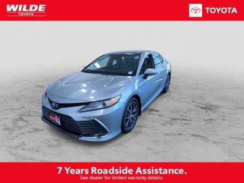 Certified 2023 Toyota Camry XLE w/ Cold Weather Package AWD/4WD image 5