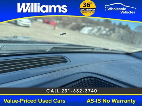 Used 2016 GMC Acadia SLT w/ Open Road Package image 40