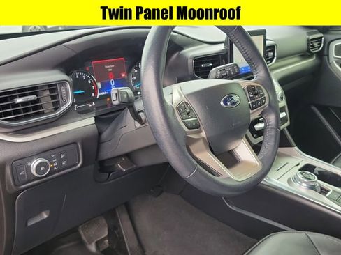 Used 2022 Ford Explorer XLT w/ Equipment Group 202A image 24