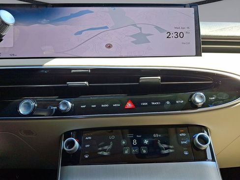 New 2026 Genesis GV70 2.5T Select AWD/4WD image 16