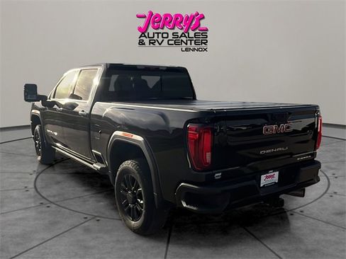 Used 2023 GMC Sierra 2500 Denali w/ Denali Black Diamond Edition image 13