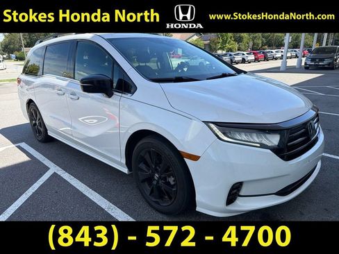 Used 2024 Honda Odyssey Sport image 2
