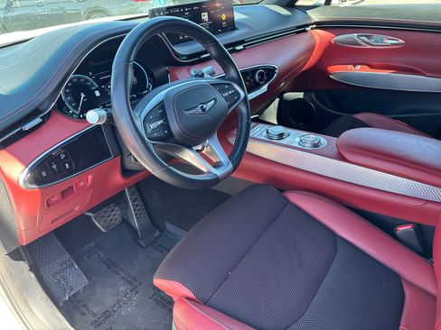 Used 2023 Genesis GV70 2.5T w/ Sport Prestige Package image 21