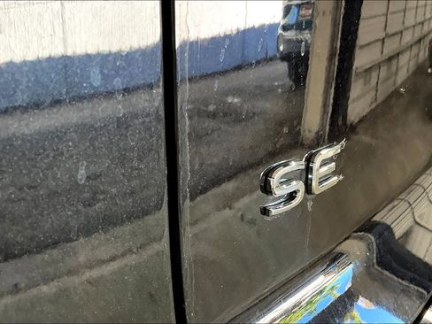 Used 2023 Volkswagen Atlas Cross Sport SE image 11