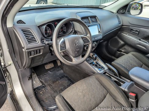 Used 2023 Mitsubishi Outlander Sport AWD image 8