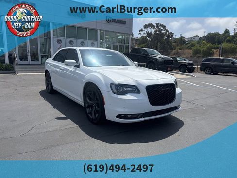 Certified 2023 Chrysler 300 S RWD image 1