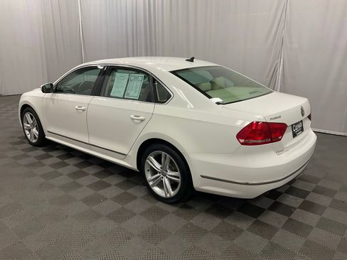 Used 2015 Volkswagen Passat TDI SEL Premium image 3
