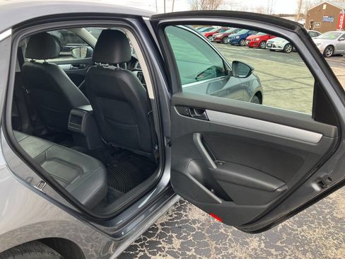 Used 2012 Volkswagen Passat 2.5 SE image 15