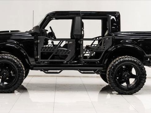 Used 2025 Ford Bronco Pickup image 10