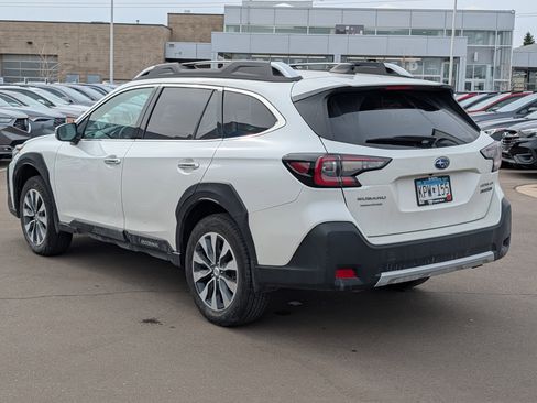 Used 2023 Subaru Outback Touring XT image 5