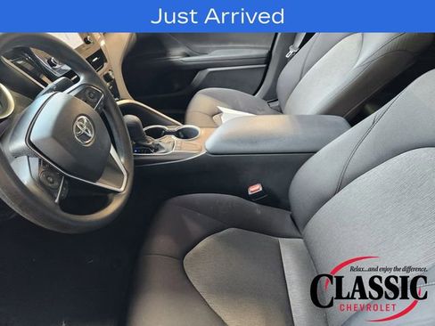 Used 2023 Toyota Camry LE w/ Convenience Package FWD image 13