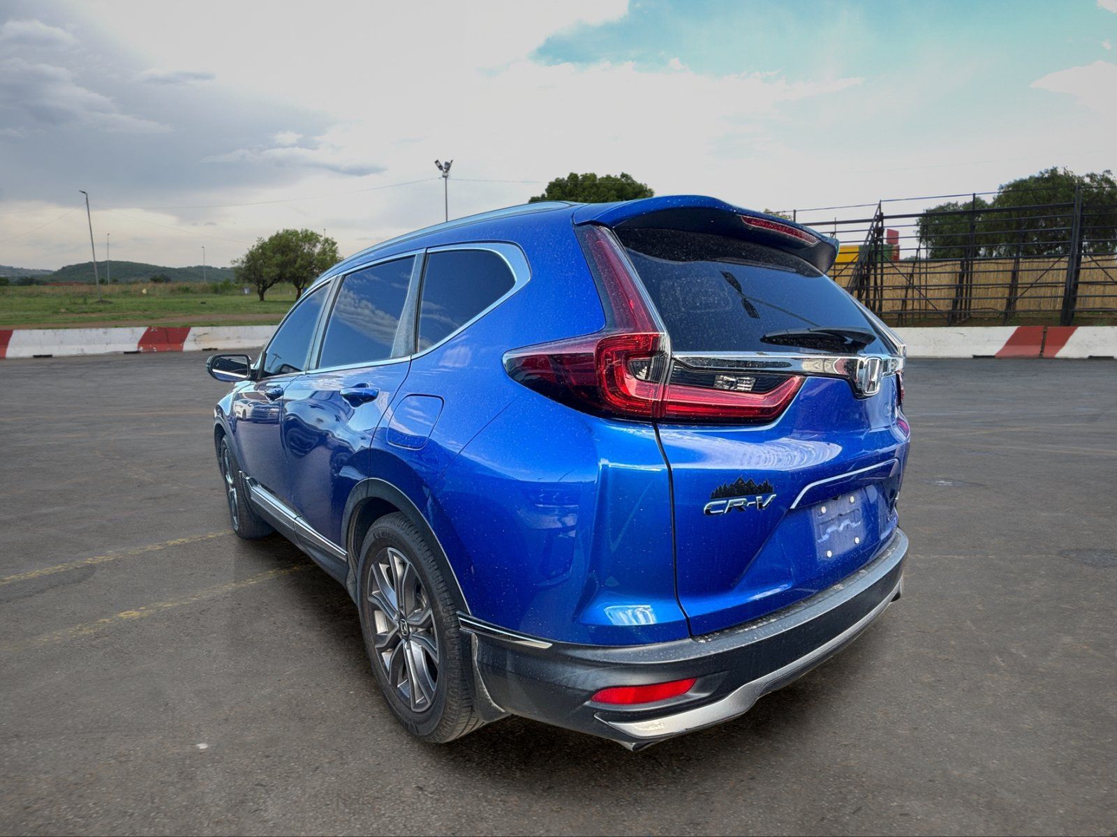 Used 2021 Honda CR-V Touring image 4