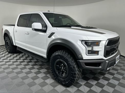 Used 2018 Ford F150 Raptor w/ Equipment Group 802A Luxury AWD/4WD image 26