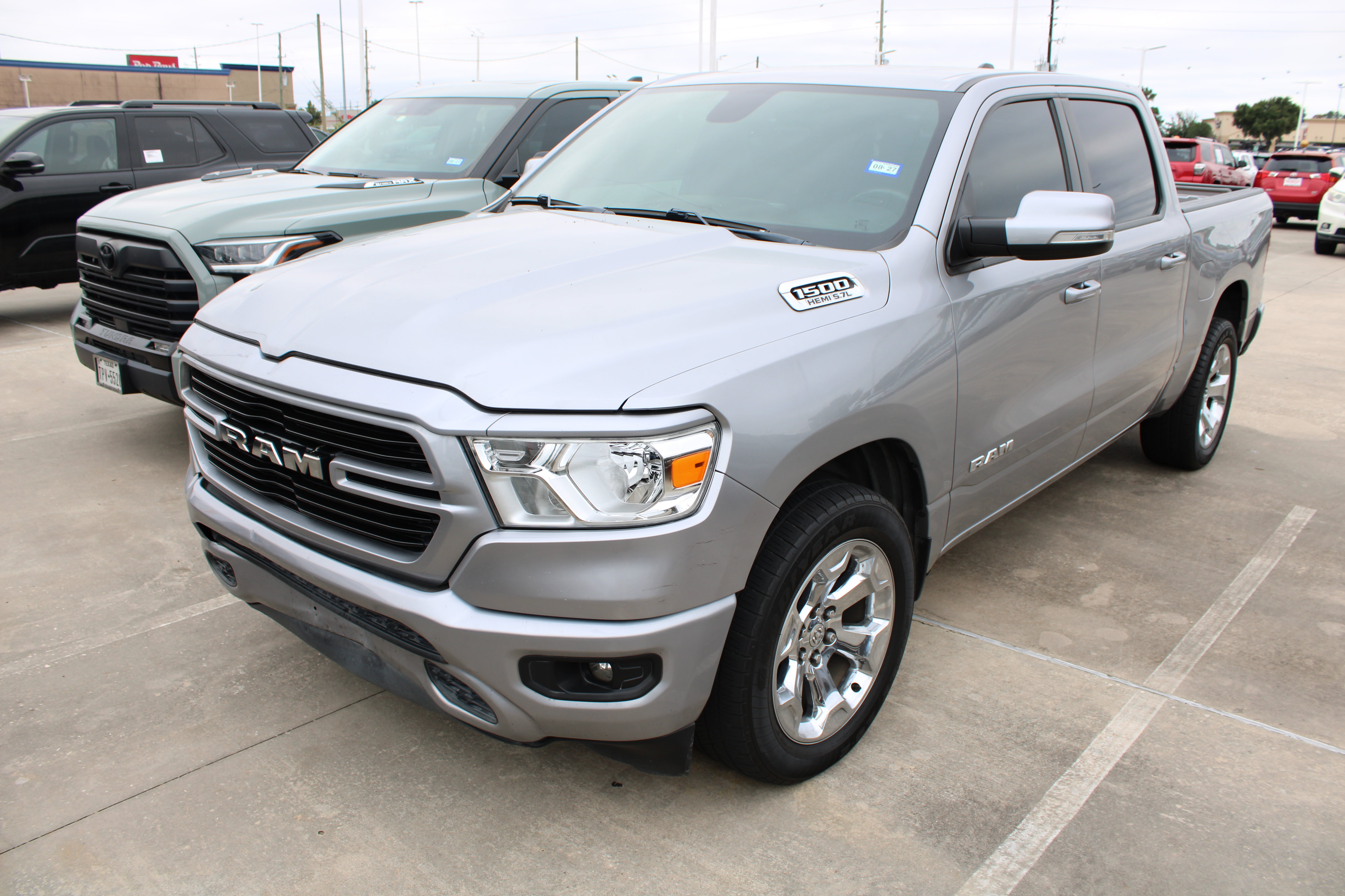 Used 2020 RAM 1500 Lone Star RWD image 3