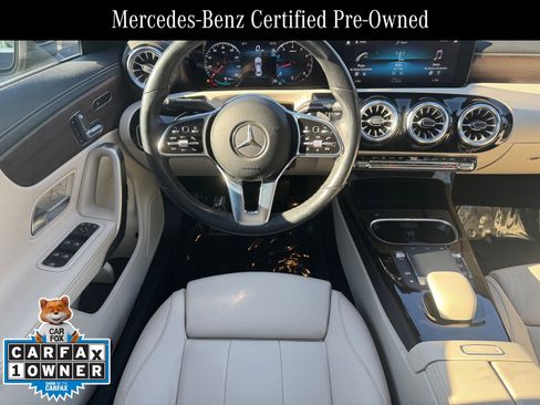 Used 2023 Mercedes-Benz CLA 250 4MATIC image 7