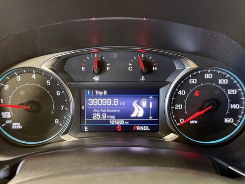 Used 2022 Chevrolet Equinox LT FWD image 26