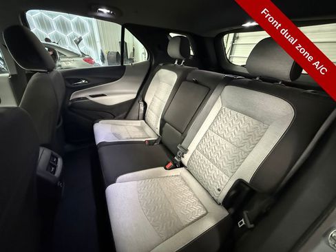 Used 2024 Chevrolet Equinox LT image 30