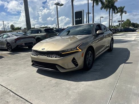 Used 2021 Kia K5 LXS image 2