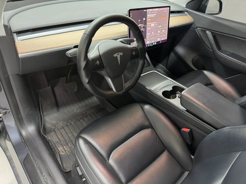 Used 2021 Tesla Model Y Long Range AWD/4WD image 8
