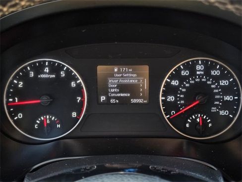 Used 2021 Kia Seltos S image 26