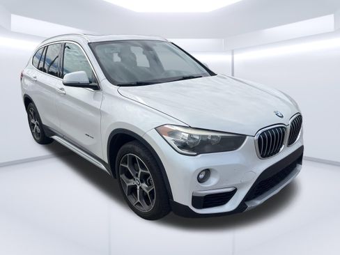 Used 2018 BMW X1 sDrive28i image 1