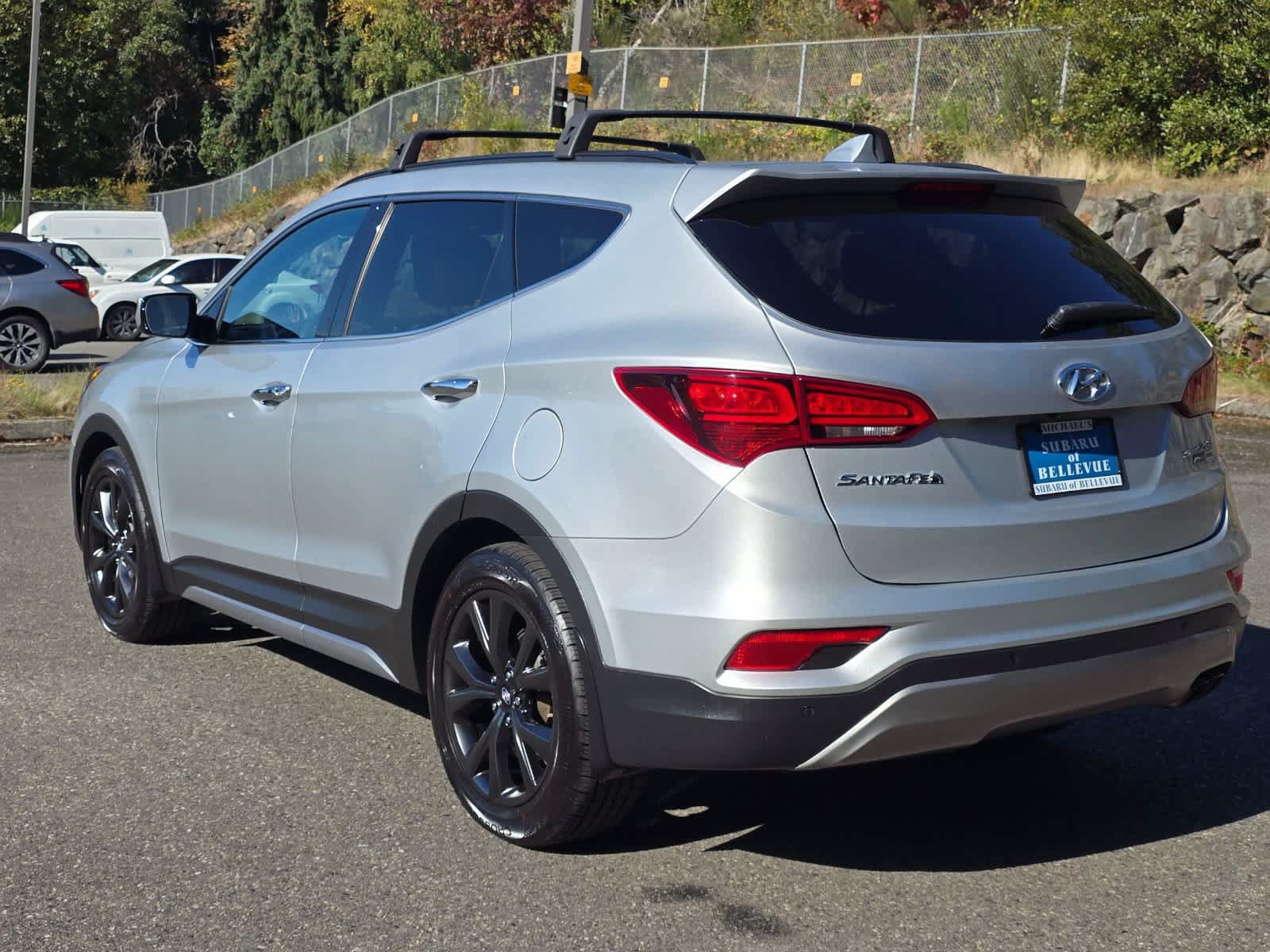Used 2017 Hyundai Santa Fe Sport w/ 2.0T Ultimate Tech Package 05 AWD/4WD image 3