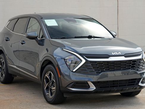 Used 2024 Kia Sportage LX AWD/4WD image 48