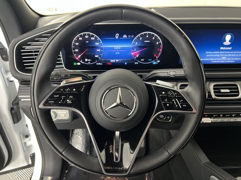 Certified 2026 Mercedes-Benz Maybach GLS 600 4MATIC image 28